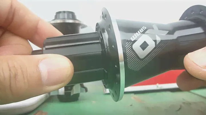Unboxing SRAM X0 DH HubSet